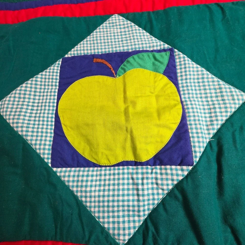 Vintage Handmade Quilted‎ Table Runner Apple Patchwork Gingham Green Red Blue
